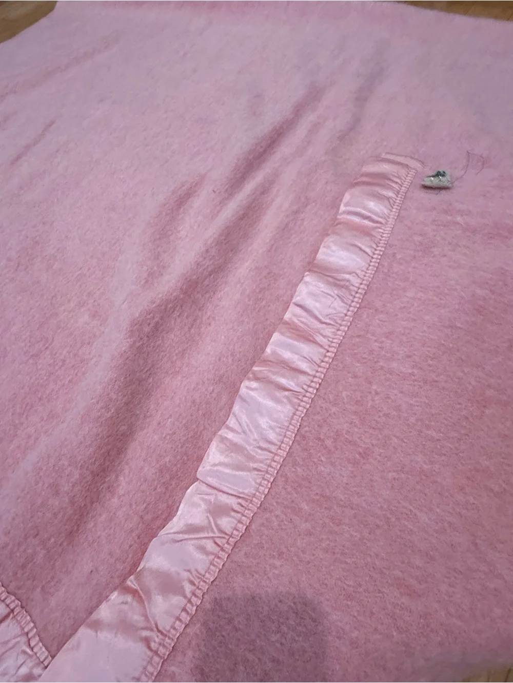 Kenwood Pure Wool Blanket Made In Canada Pink Rose Winter 86” X 74.5” Approx